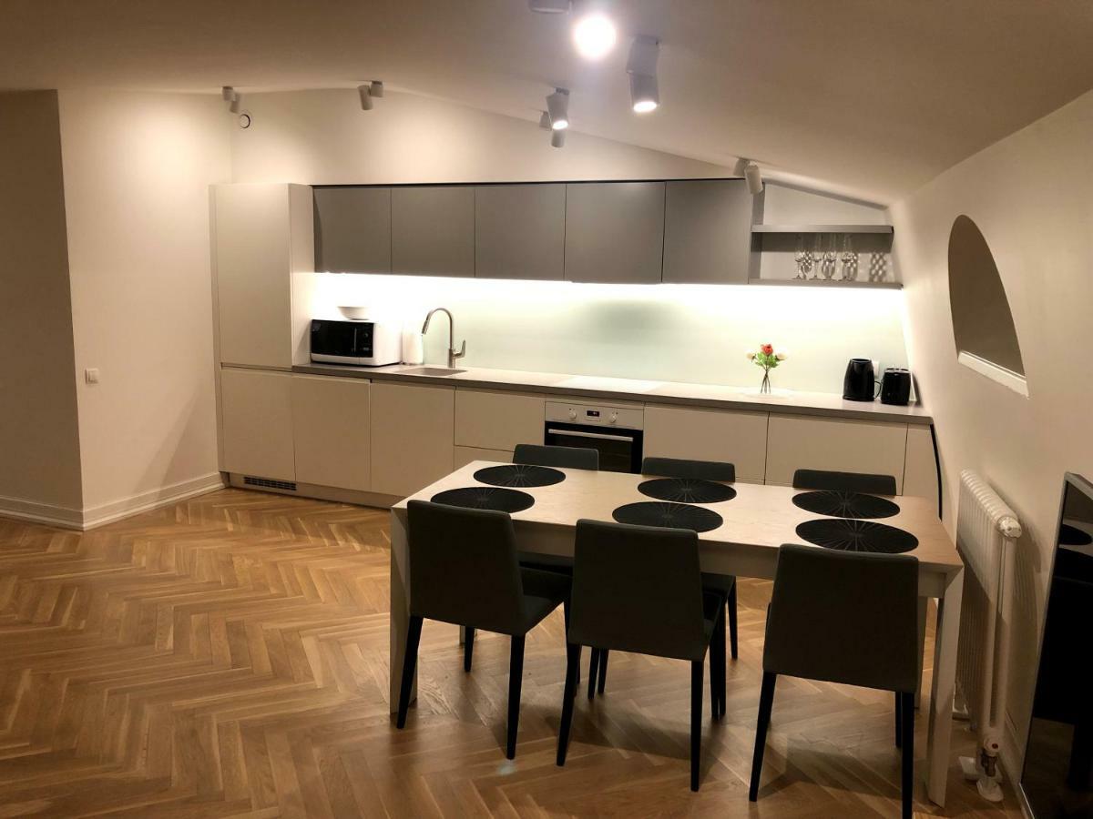 Great Apartament In A Heart Of Tallinn Exterior photo