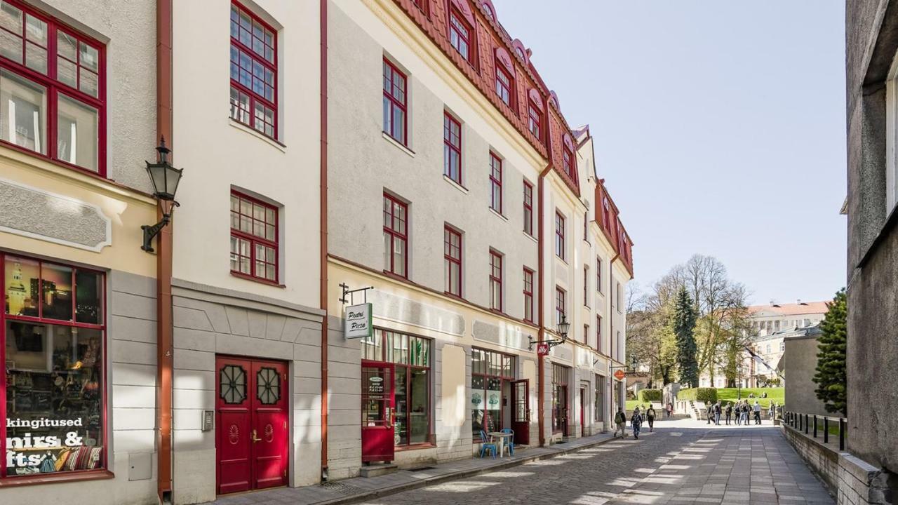 Great Apartament In A Heart Of Tallinn Exterior photo